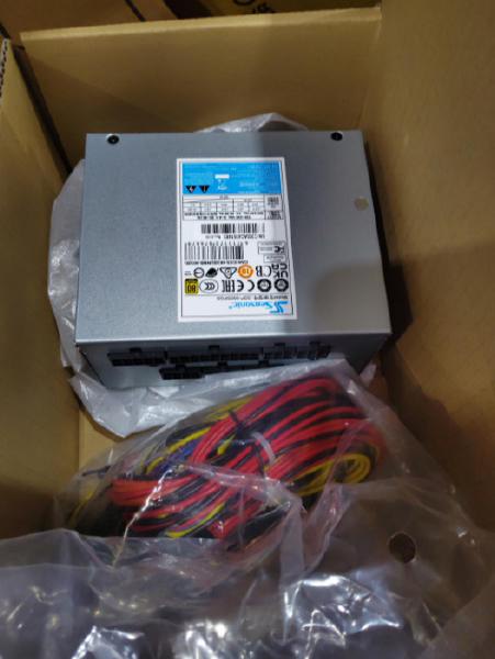 BOX OPENED Synology PSU 550W_1 Applied Models:DS2419+II, DX1222, DS3617xsII, DS2422+, DX1215II, DS3622xs+