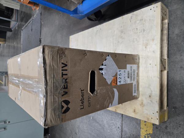 Vertiv Liebert GXT5 EBC72VRT2U, 72V Lead-acid External Battery Cabinet for Liebert GXT5 UPS (3000VA), Hot-swappable, Auto-detection, BOX DAMAGED