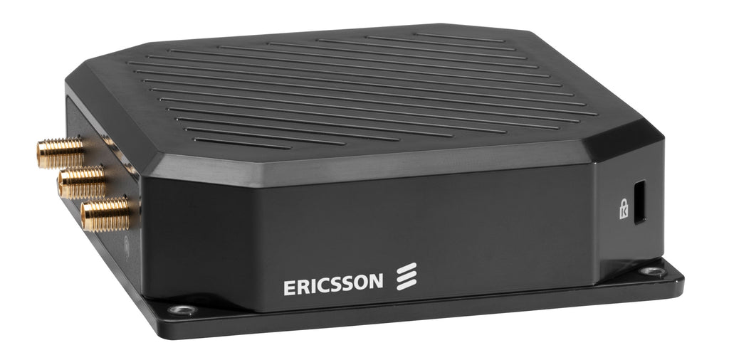 Cradlepoint S400 Compact IoT Router, LTE CAT 6, Secure Connect SASE, 3 Year Essentials NetCloud WiFi (300 Mbps modem), with AC power supply  antennas
